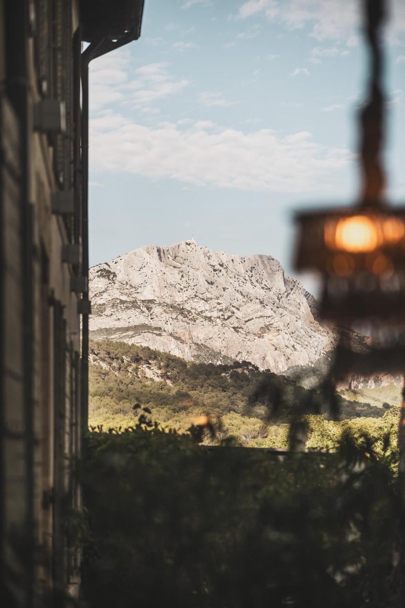Les Lodges Sainte-Victoire Hotel & Spa Le Tholonet المظهر الخارجي الصورة